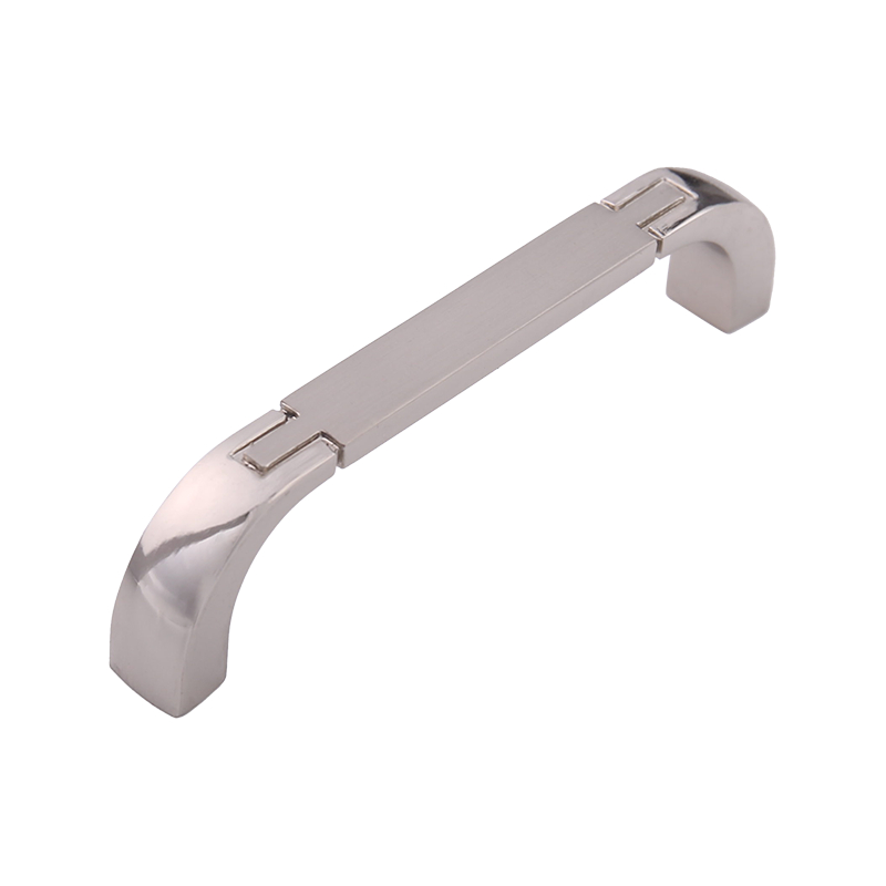 106 Zinc alloy bright chrome cabinet door handle